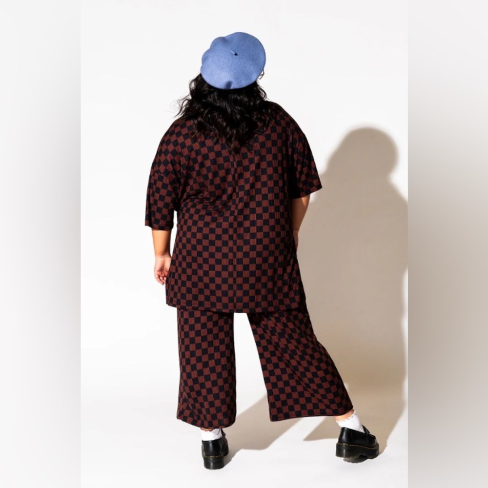Dressed in LALA Lex Ribbed Checkerboard Playsuit in Black Mocha Size L - Picture 2 of 5